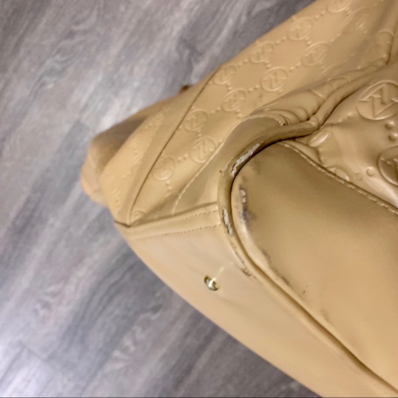 Adrienne vittadini travel bag, embossed duffle - Picture 3 of 7